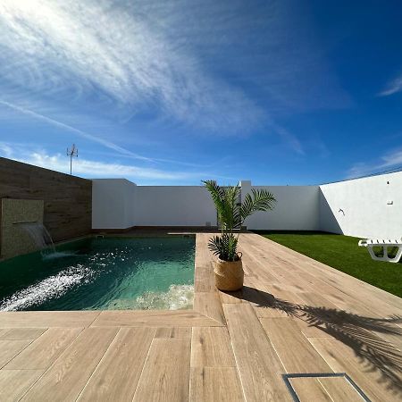 Sumatra Chalet Chiclana de la Frontera Bagian luar foto
