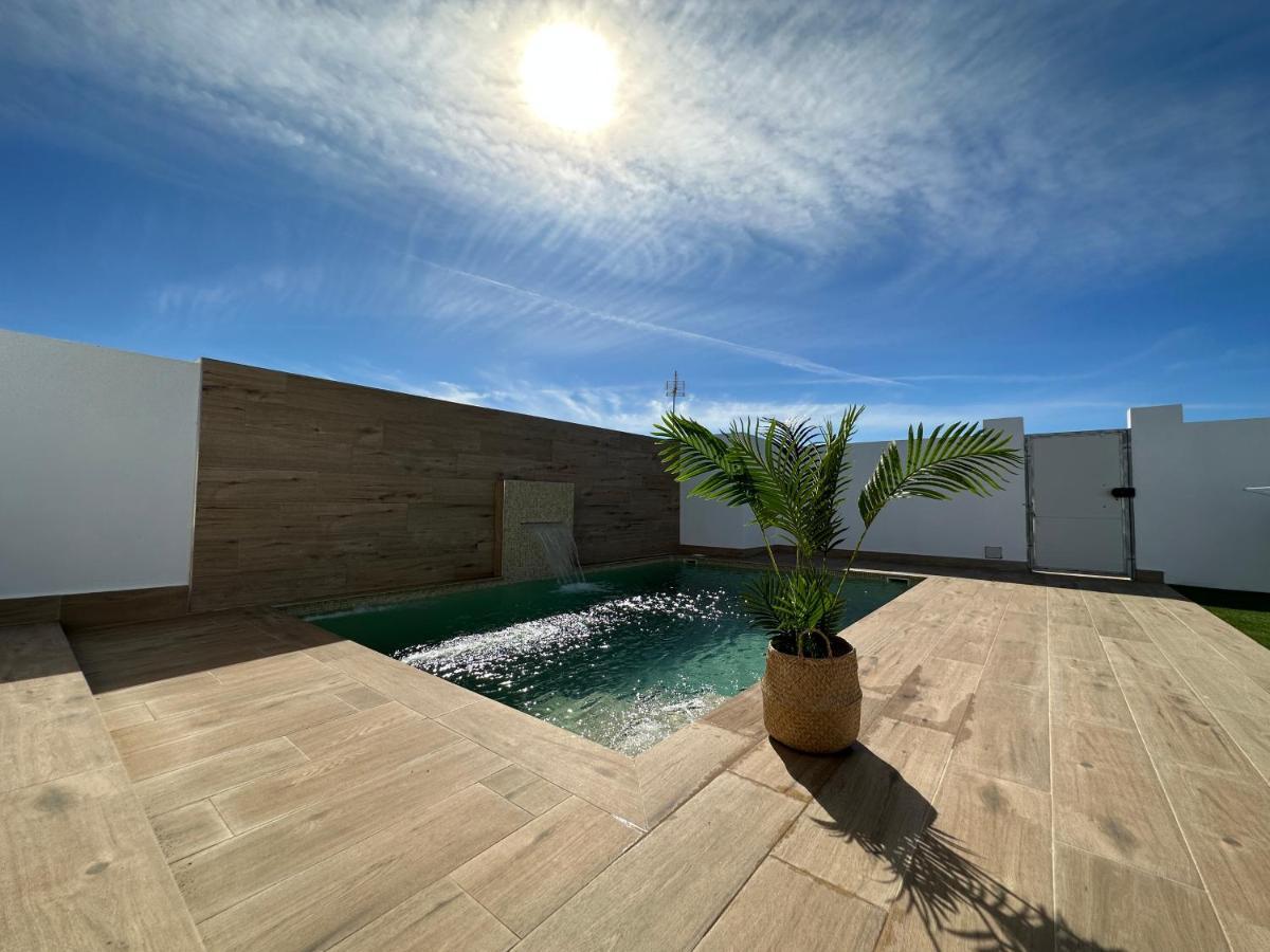 Sumatra Chalet Chiclana de la Frontera Bagian luar foto