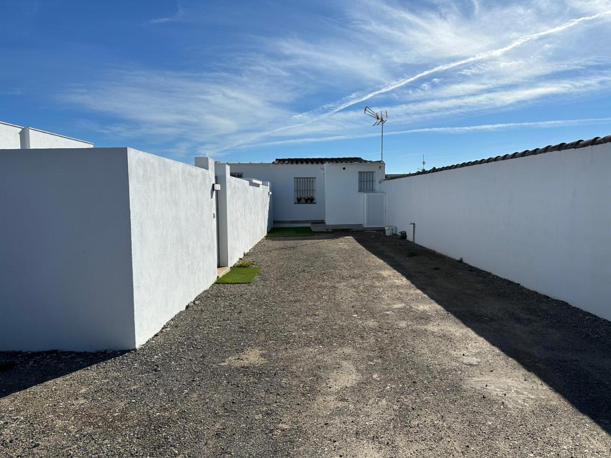 Sumatra Chalet Chiclana de la Frontera Bagian luar foto